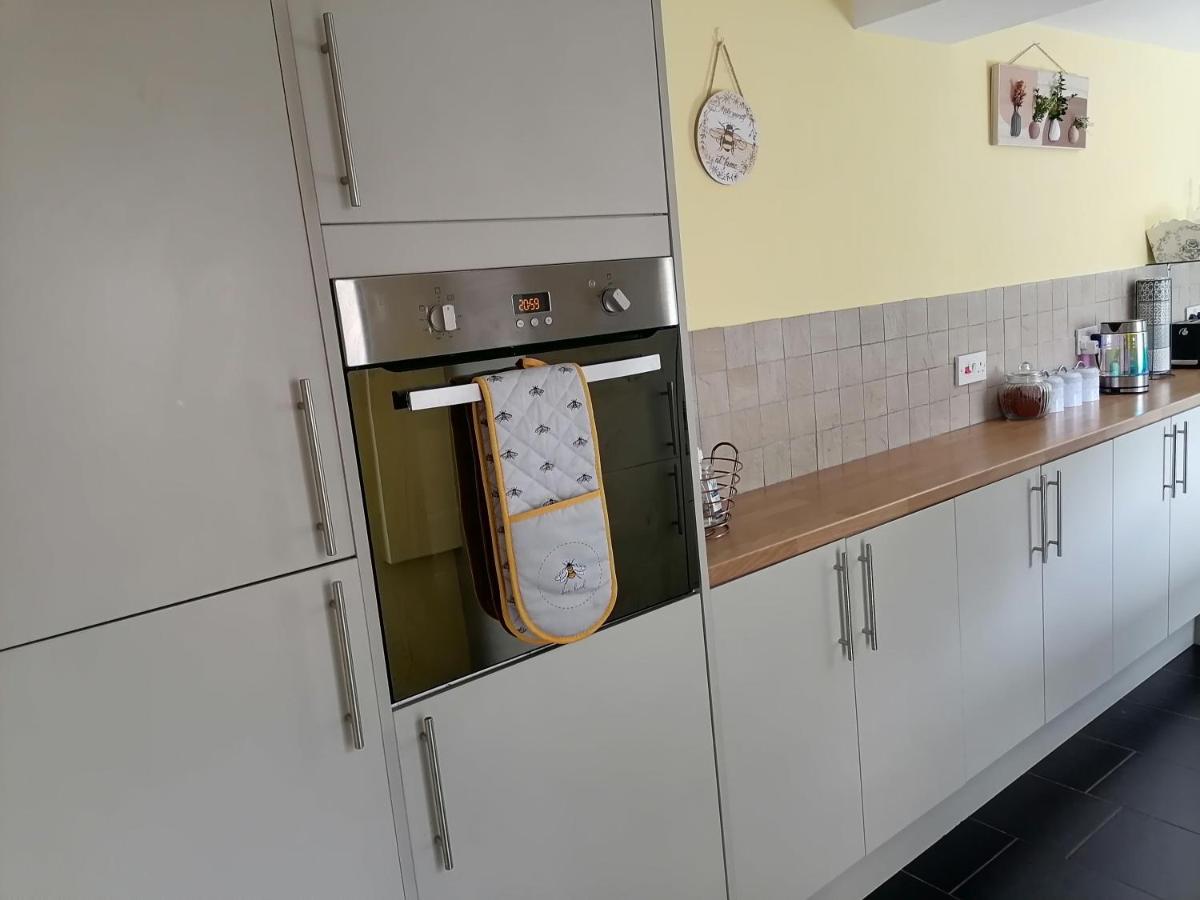 Tynant House- Modern 3 Bed House- City Centre And Free Parking Cardiff Exteriör bild