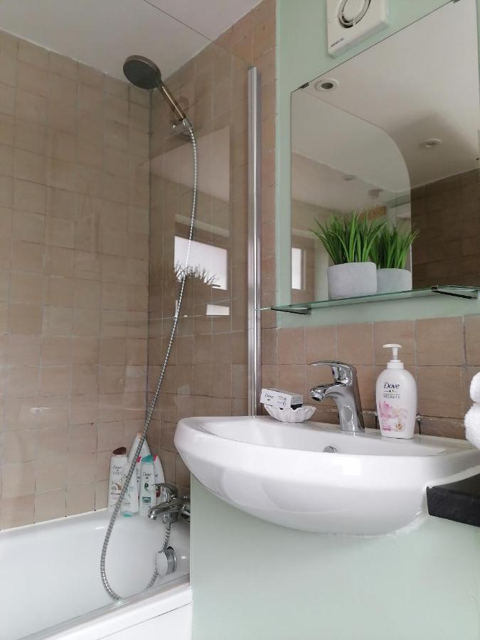 Tynant House- Modern 3 Bed House- City Centre And Free Parking Cardiff Exteriör bild